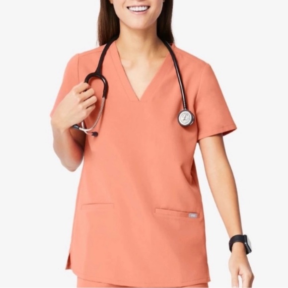 XXS Coral Figs Scrub Set: Zamora joggers & Casma top - Picture 14 of 15